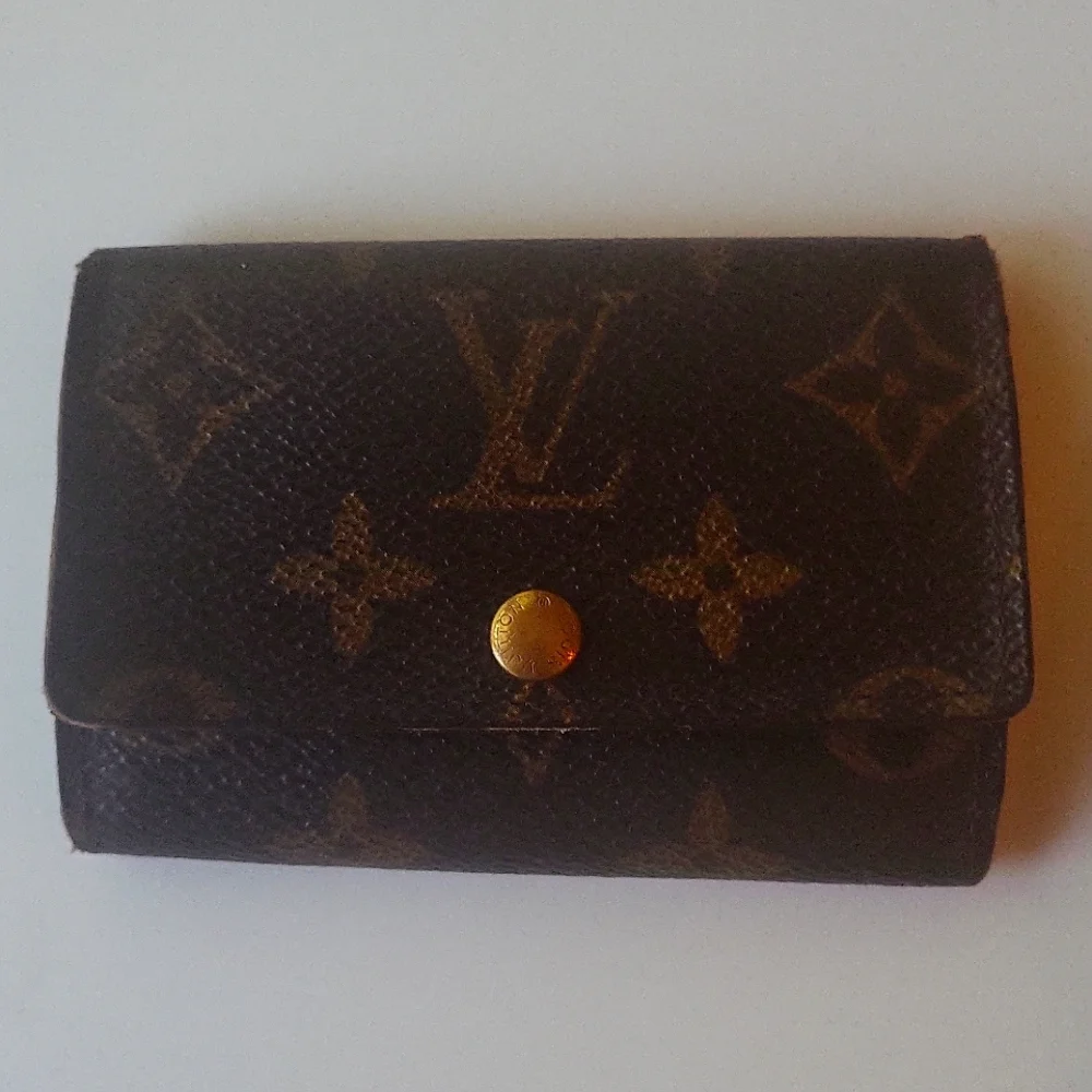 Vintage Louis Vuitton Monogram Key Holder - Picture 1 of 8